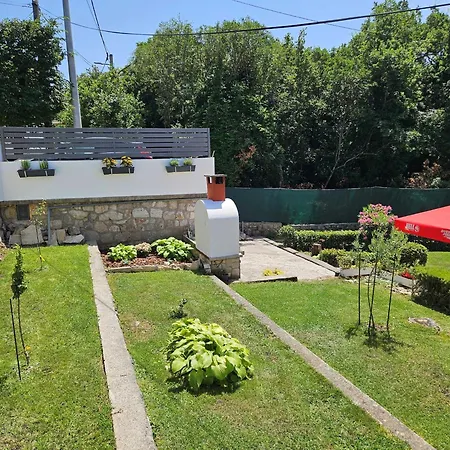 Gemuetliches Kleines Schoenes Haus Fuer Max 4 Personen Kraljevica